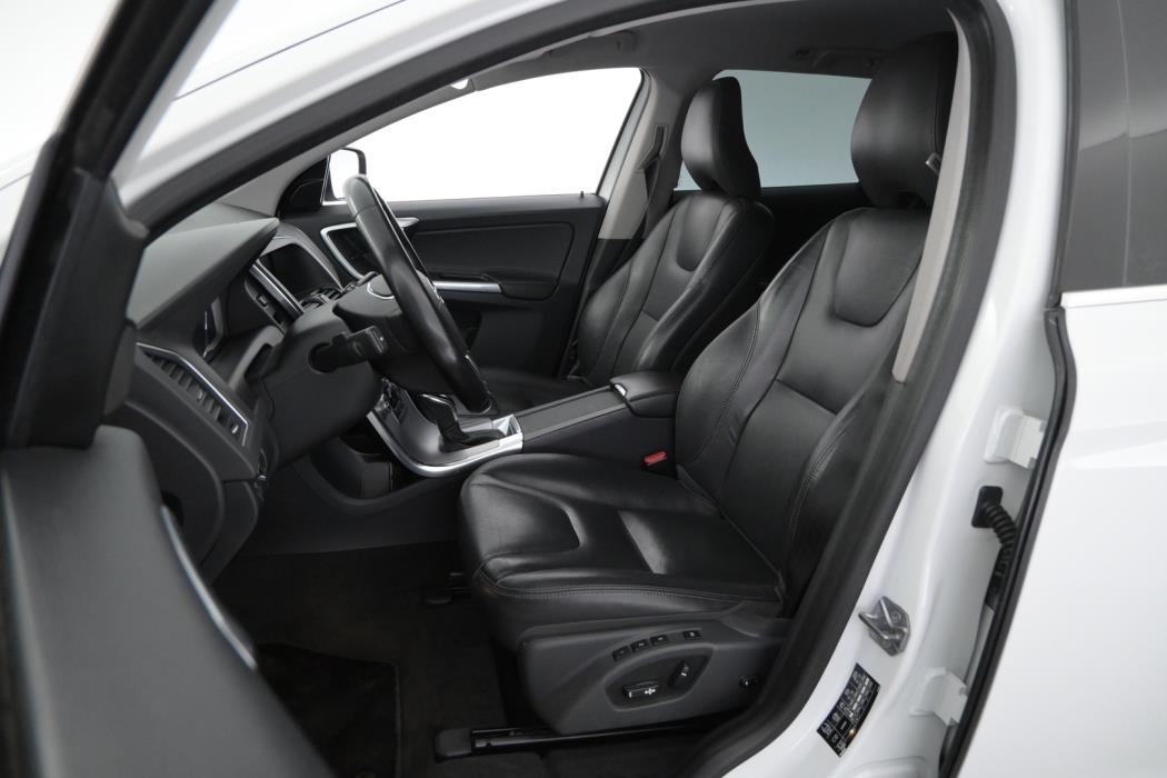VOLVO XC60 2017