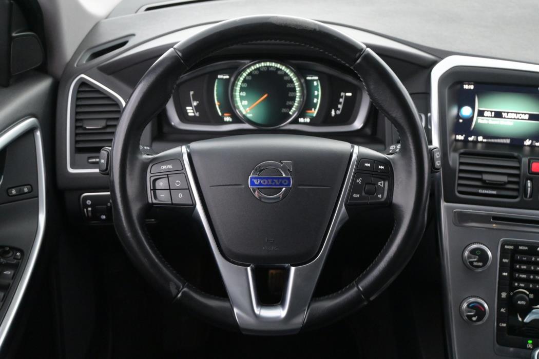 VOLVO XC60 2017