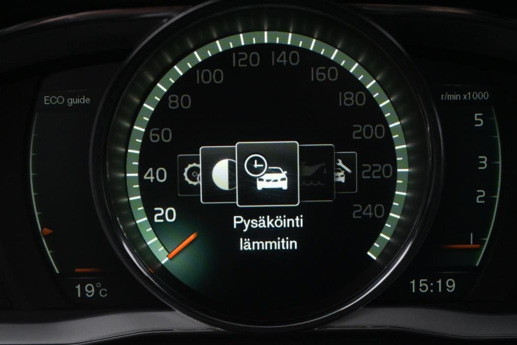 VOLVO XC60 2017