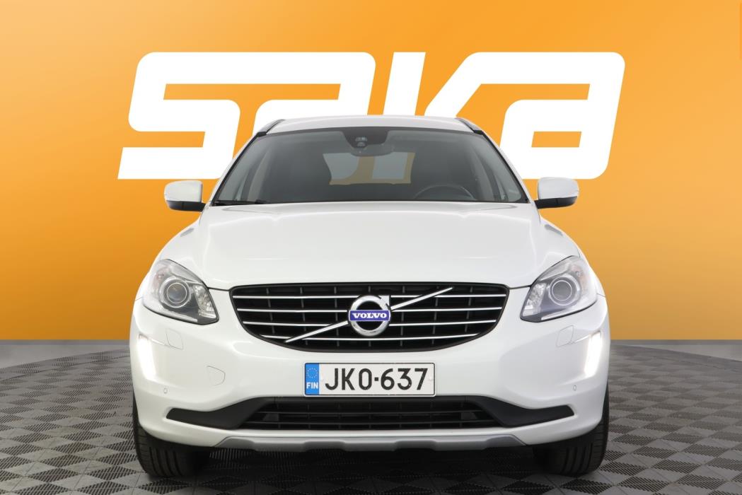 VOLVO XC60 2017