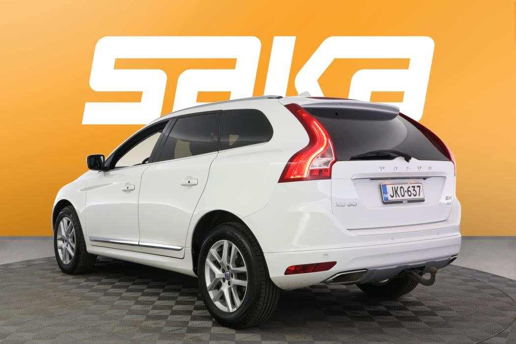 VOLVO XC60 2017