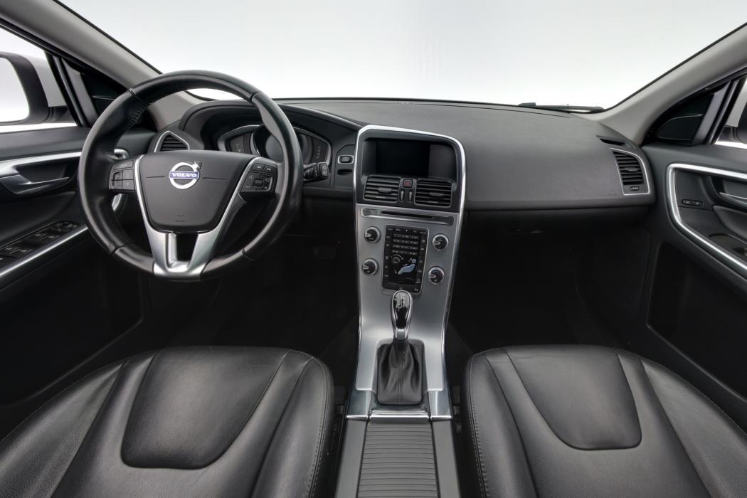 VOLVO XC60 2017