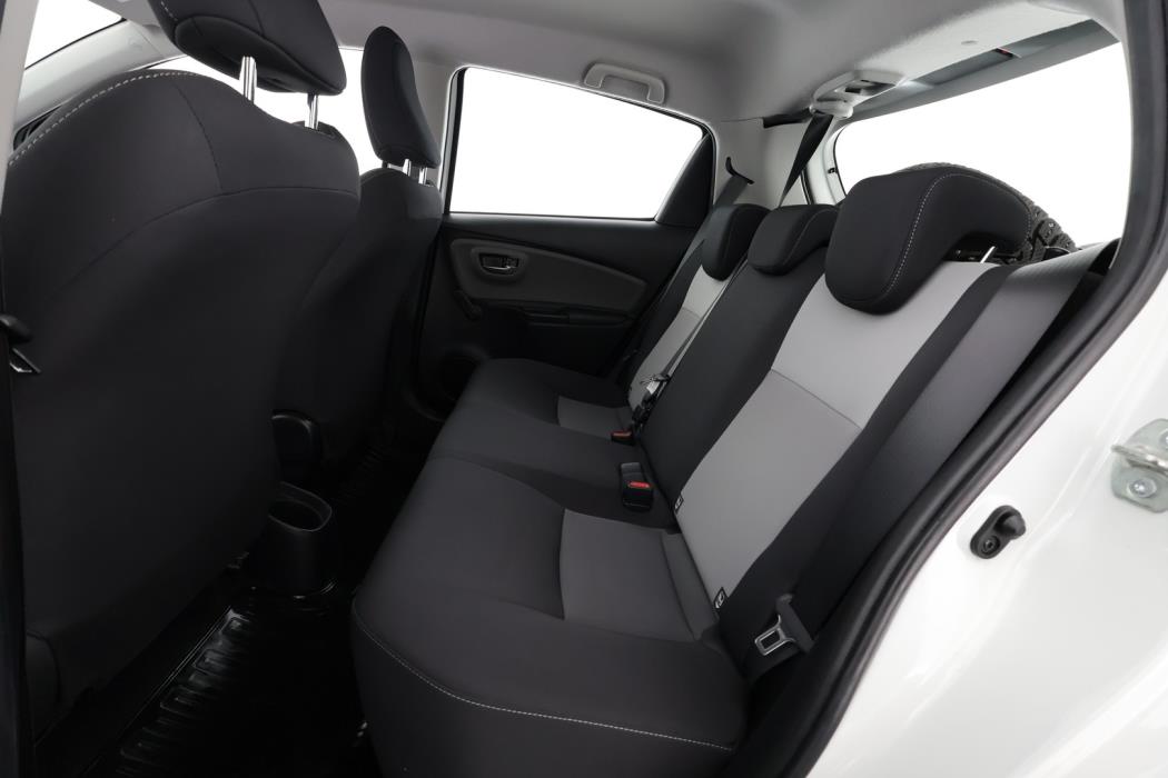 TOYOTA Yaris 2018