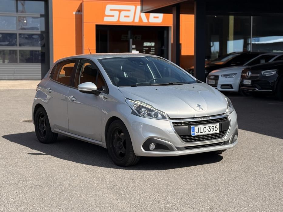 PEUGEOT 208 2019