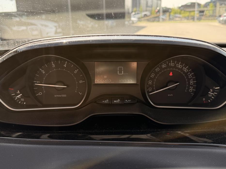 PEUGEOT 208 2019