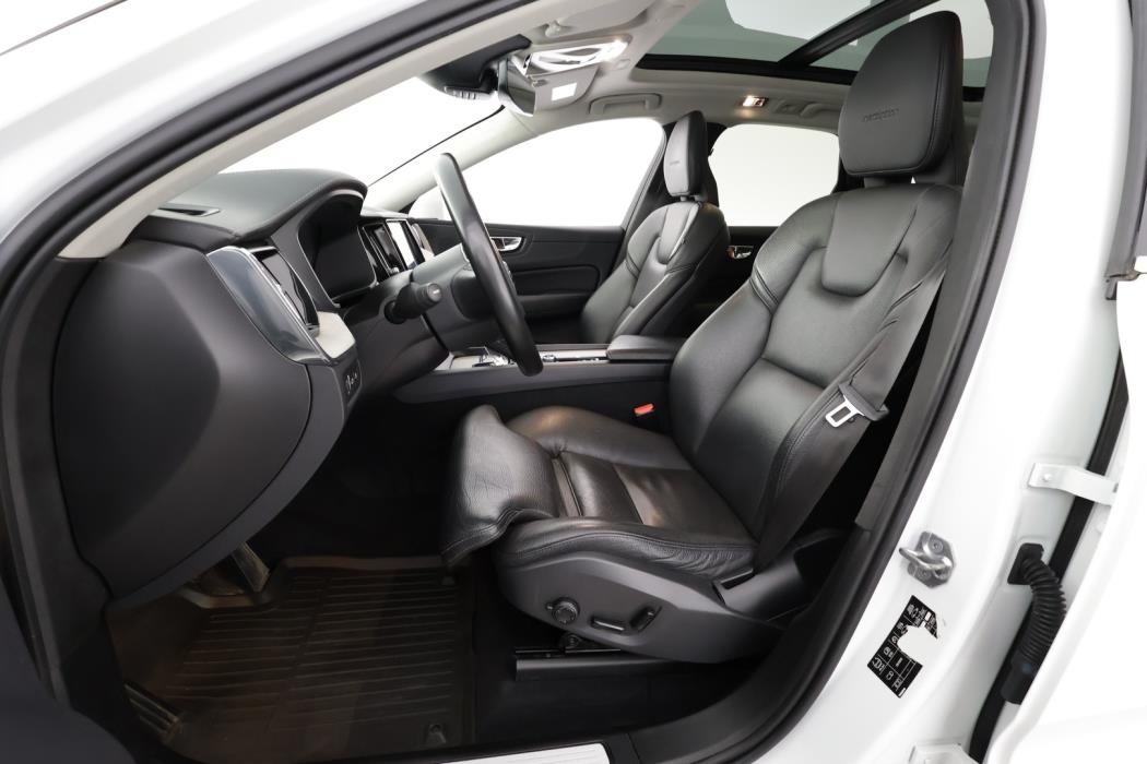 VOLVO XC60 2020