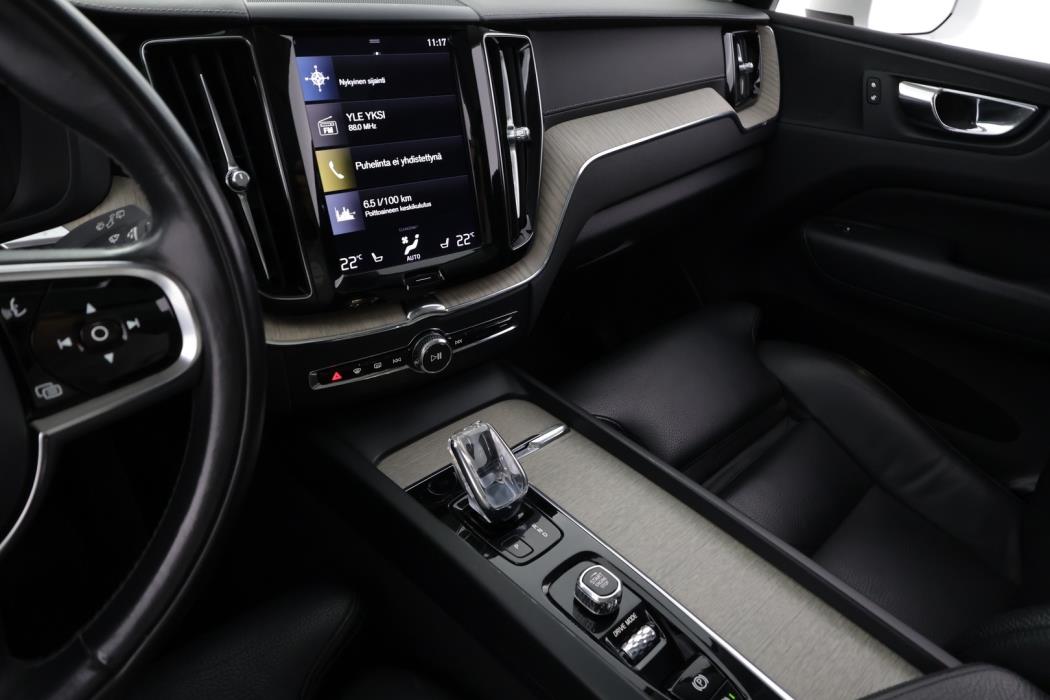 VOLVO XC60 2020