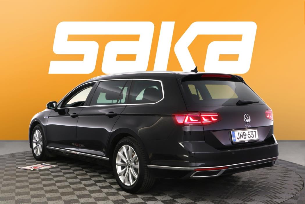 VOLKSWAGEN Passat 2021