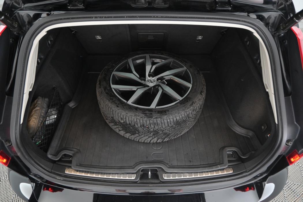 VOLVO V60 2021