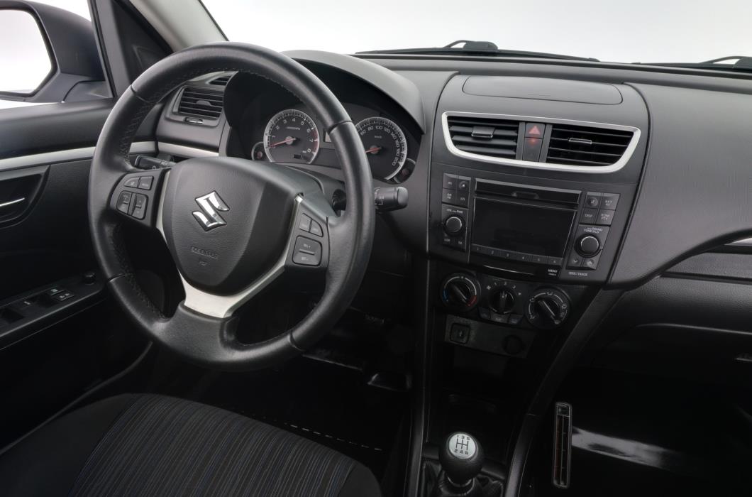 SUZUKI Swift 2014