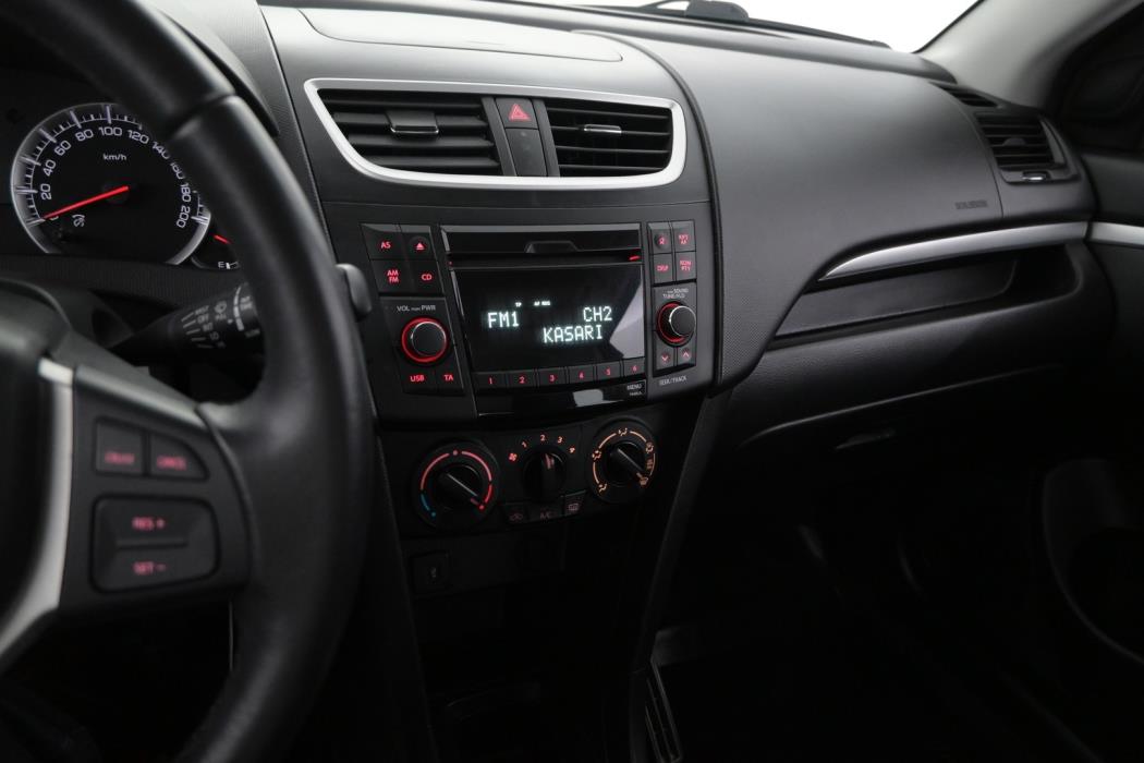 SUZUKI Swift 2014