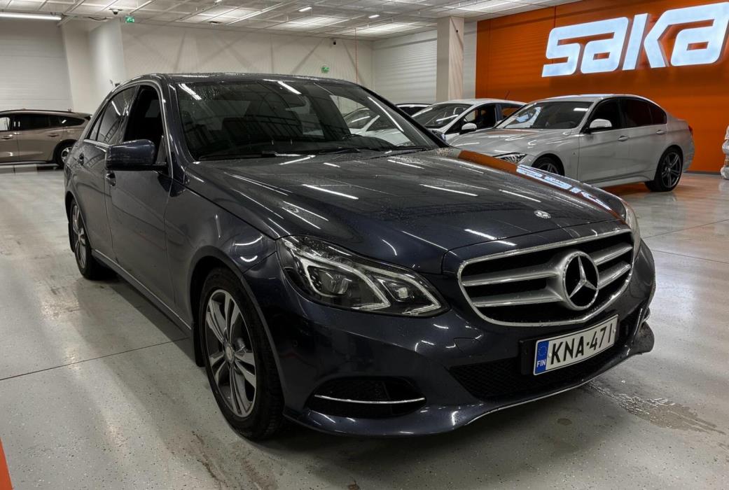 MERCEDES-BENZ E 2015