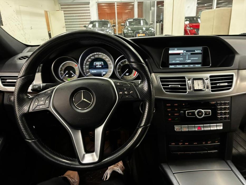 MERCEDES-BENZ E 2015