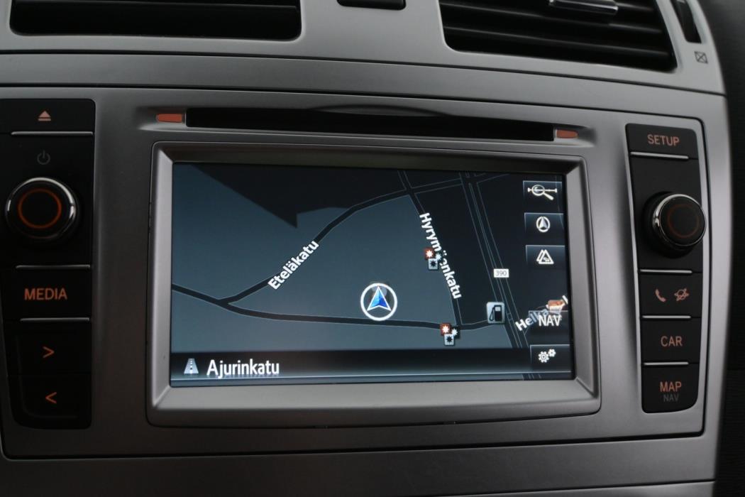 TOYOTA Avensis 2014