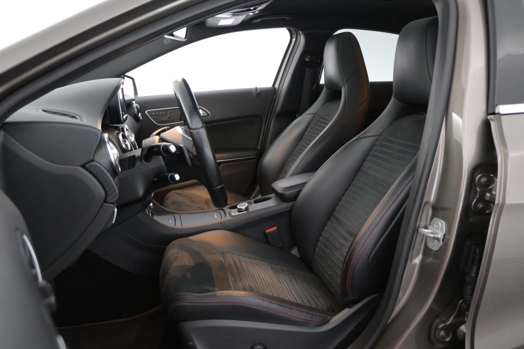 MERCEDES-BENZ A 2013