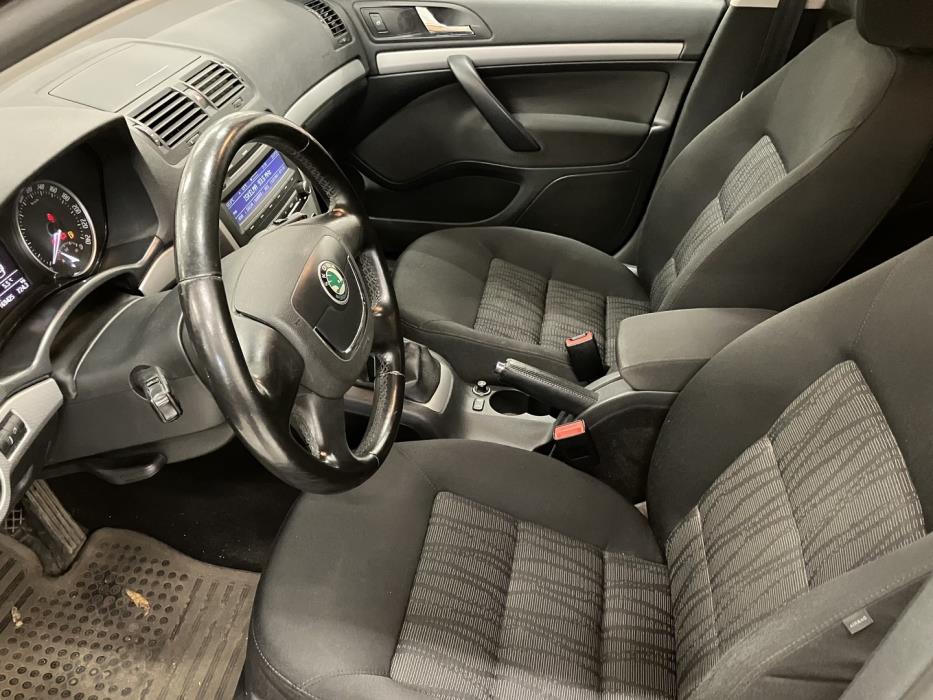 SKODA Octavia 2010