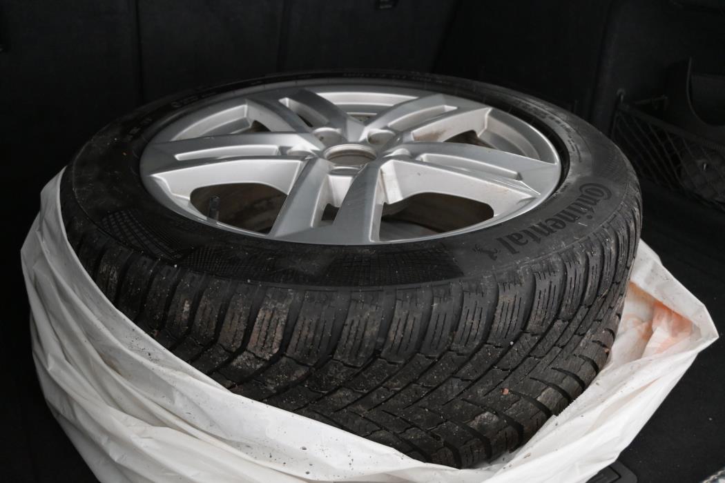 VOLKSWAGEN Caddy Maxi 2012