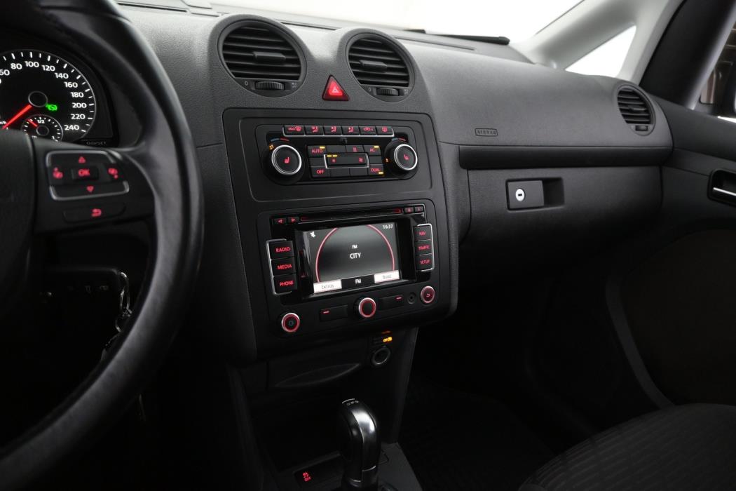 VOLKSWAGEN Caddy Maxi 2012