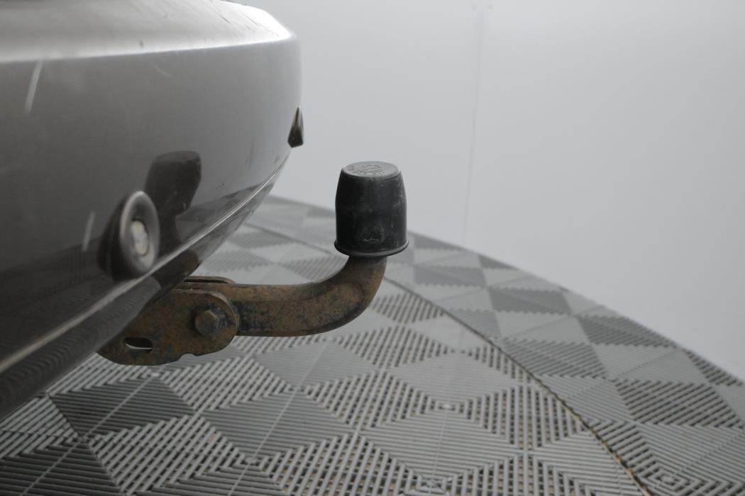 VOLKSWAGEN Caddy Maxi 2012