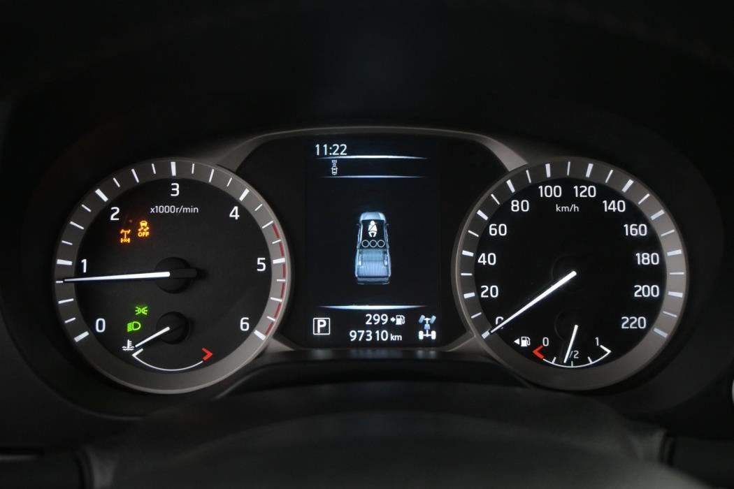 NISSAN Navara 2016