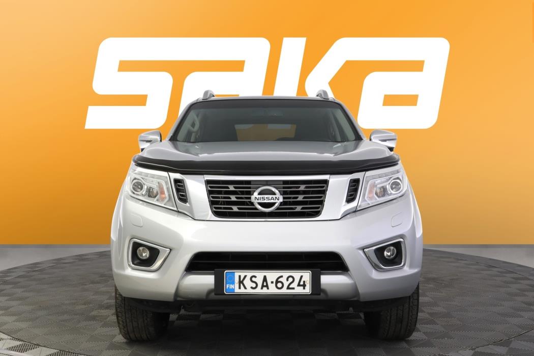 NISSAN Navara 2016