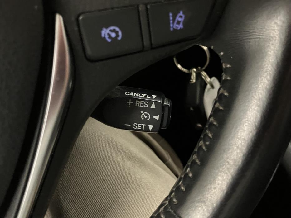 TOYOTA Auris 2017
