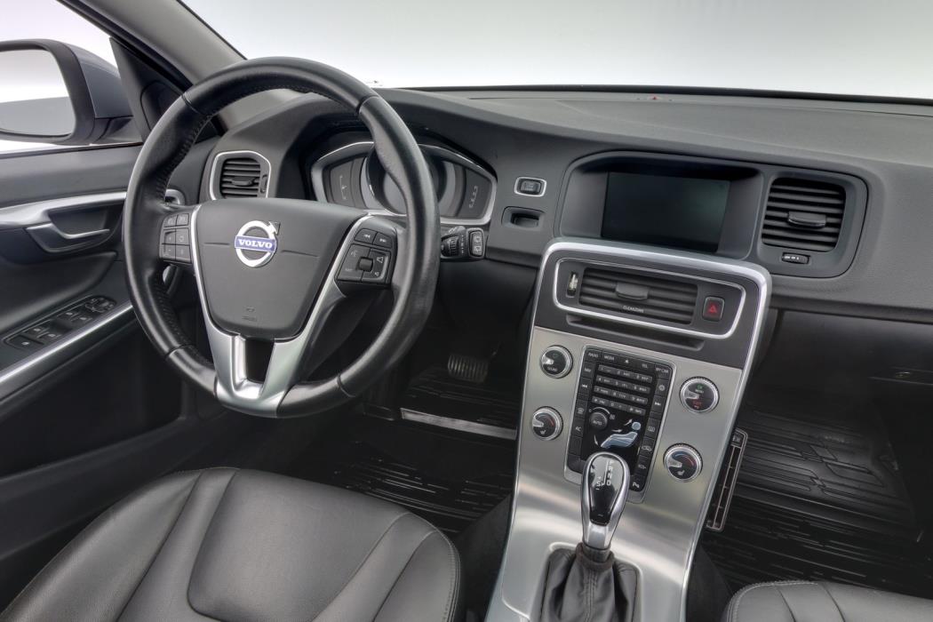 VOLVO V60 2018