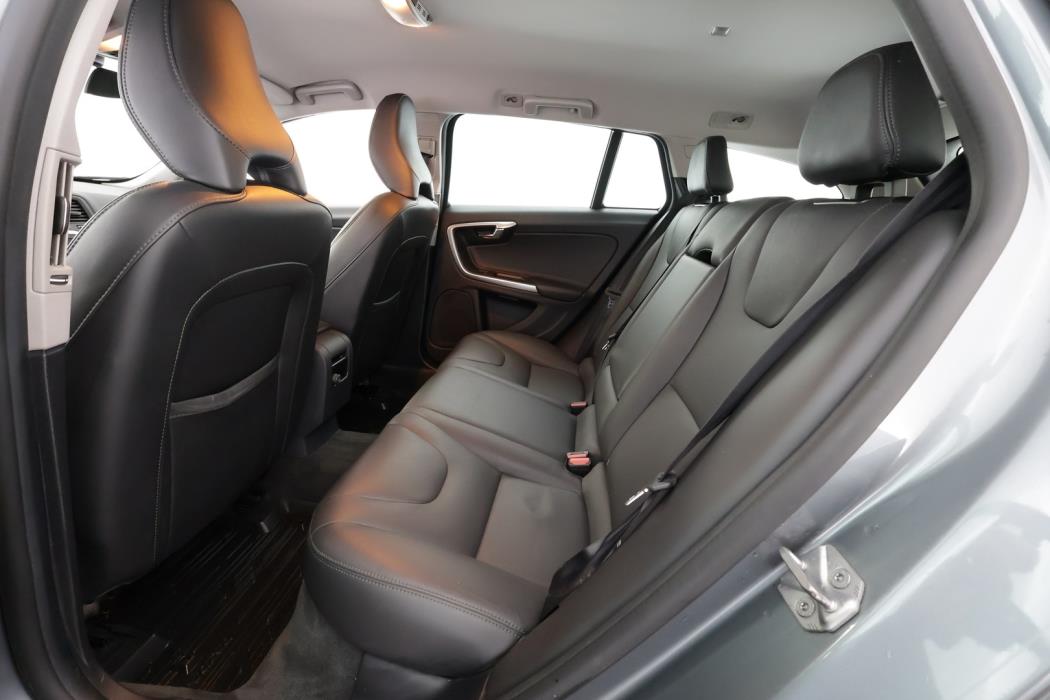 VOLVO V60 2018