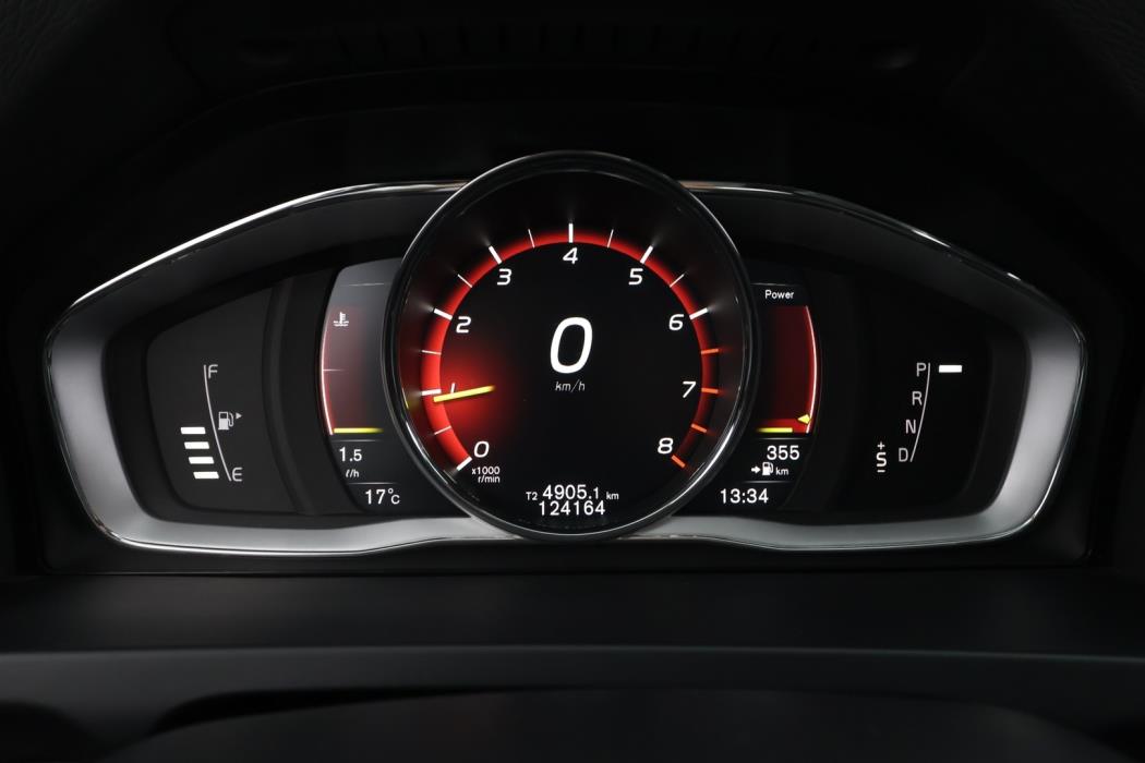 VOLVO V60 2018