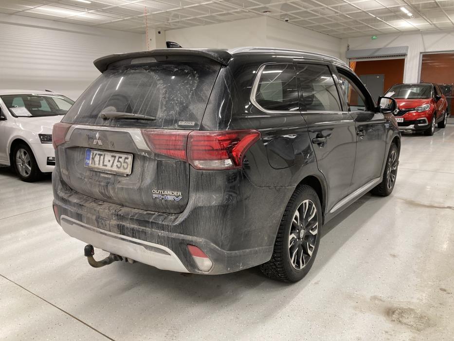 MITSUBISHI Outlander PHEV 2019