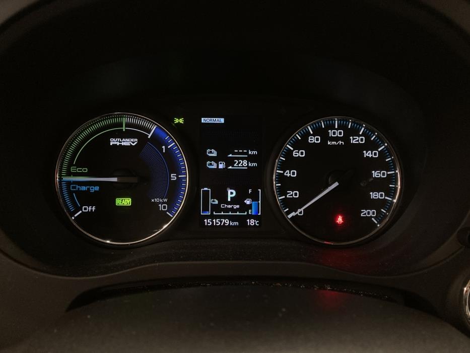 MITSUBISHI Outlander PHEV 2019