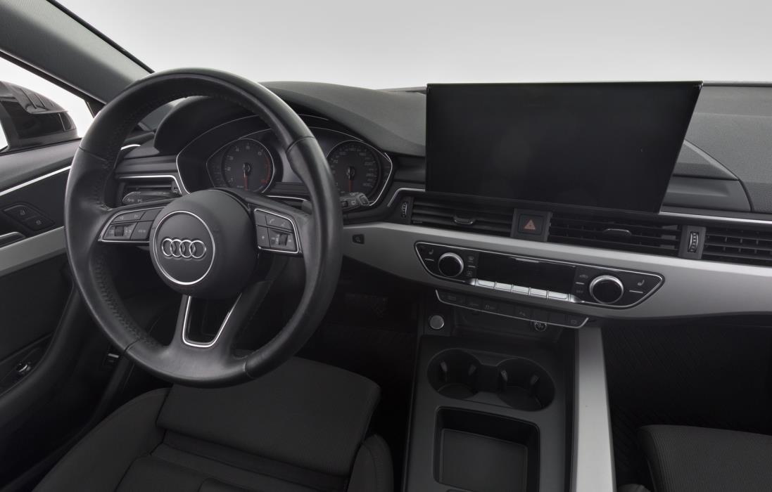 AUDI A4 2020