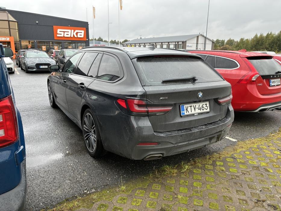 BMW 530 2021