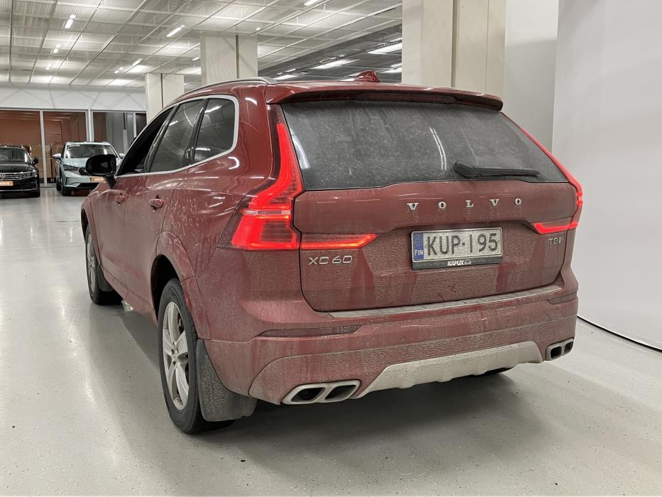 VOLVO XC60 2018