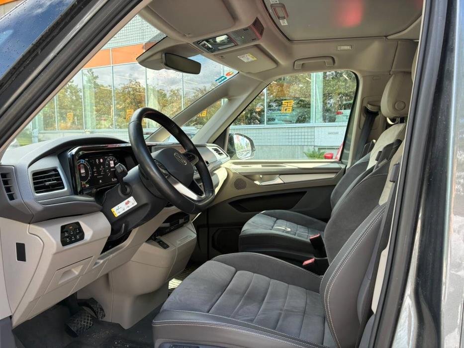 VOLKSWAGEN California 2025