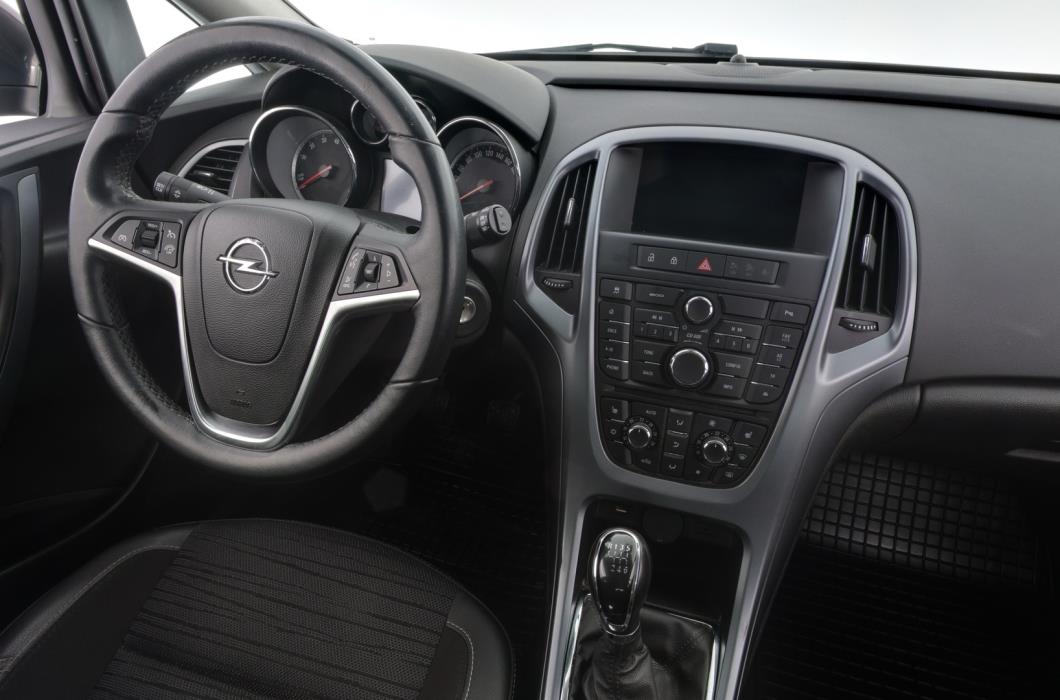 OPEL Astra 2015