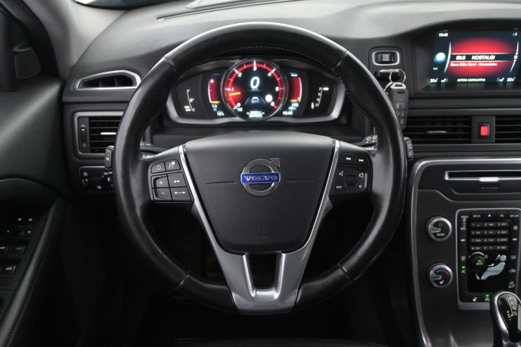 VOLVO XC70 2016