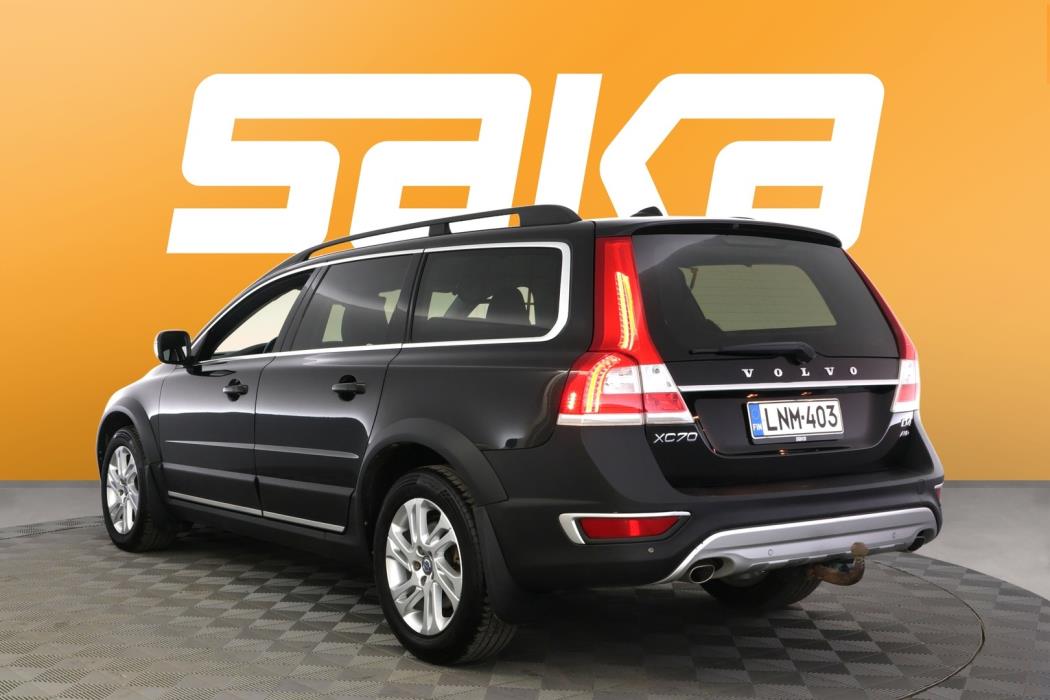 VOLVO XC70 2016