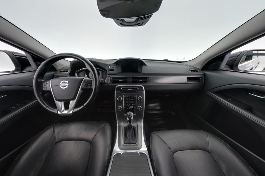 VOLVO XC70 2016