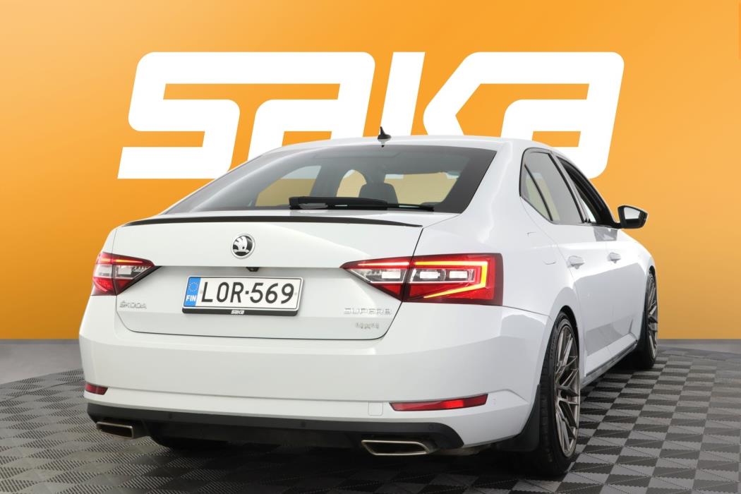 SKODA Superb 2019