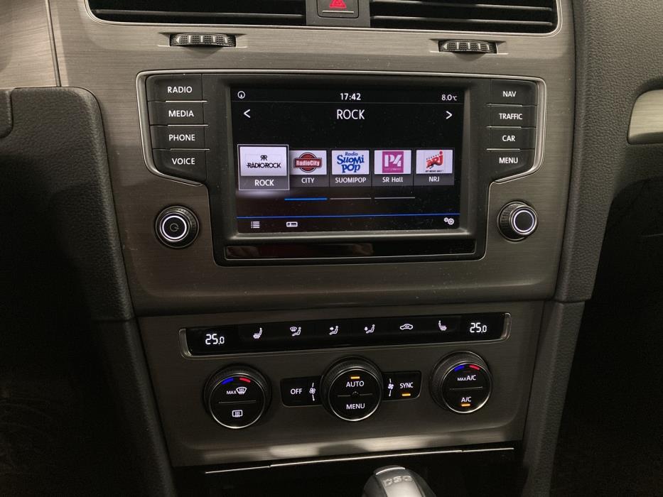 VOLKSWAGEN Golf 2017