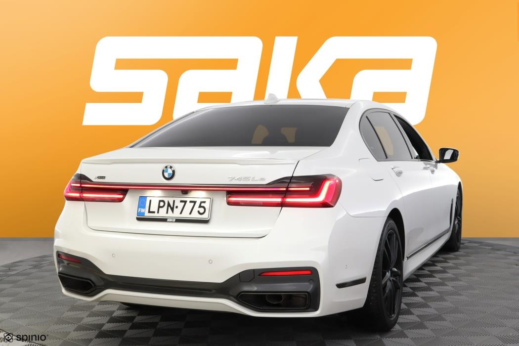 BMW 745 2020