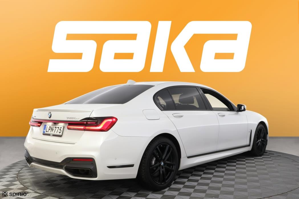 BMW 745 2020