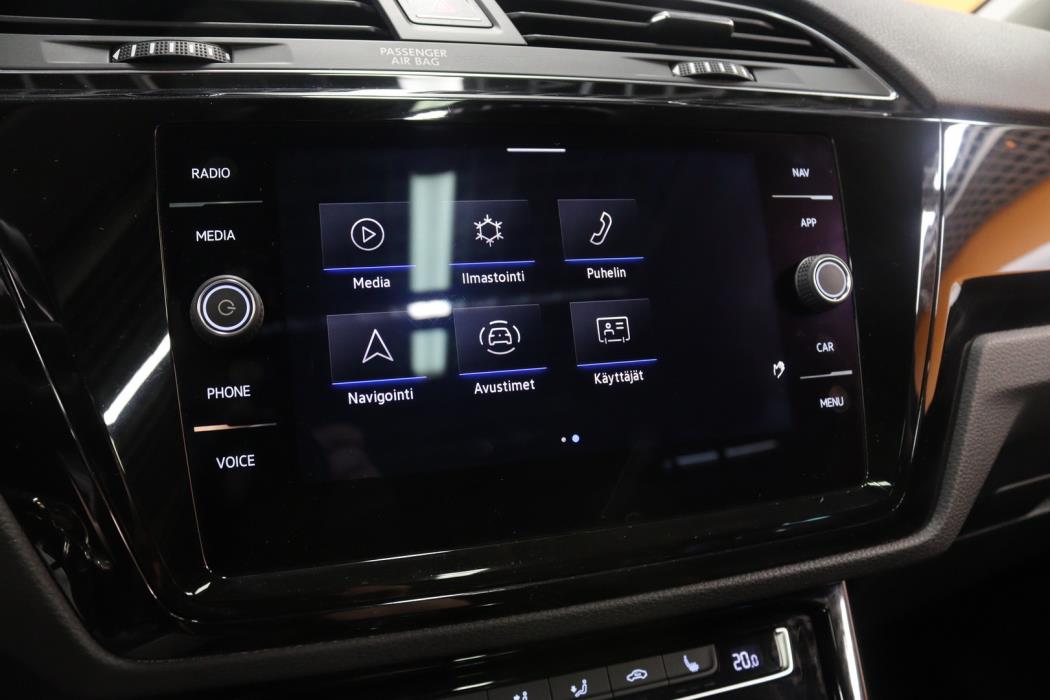 VOLKSWAGEN Touran 2021