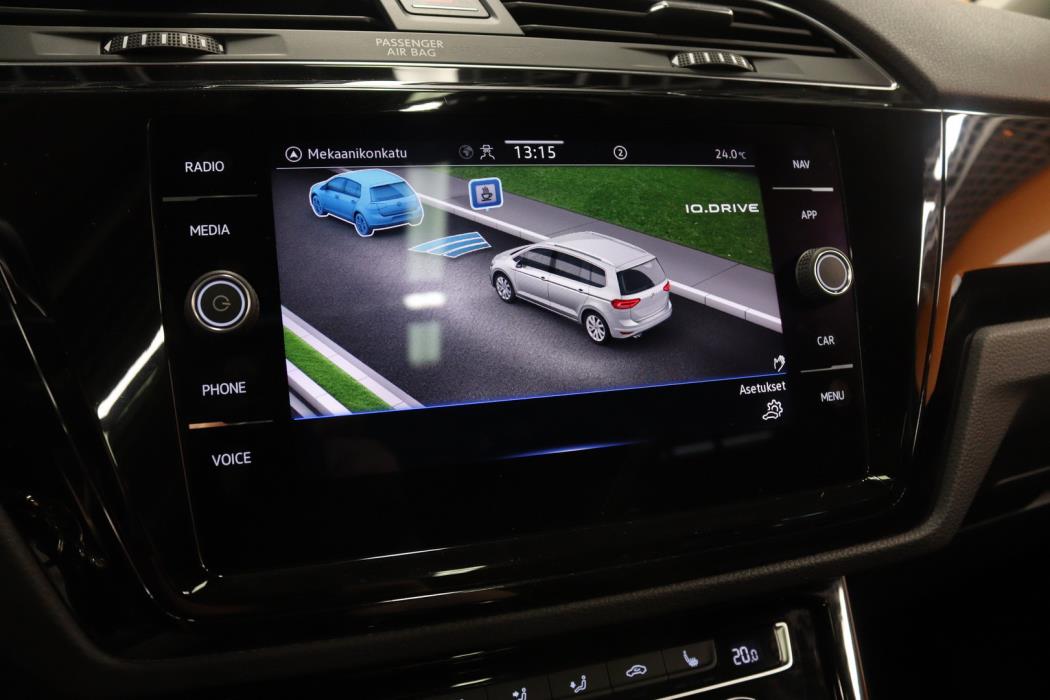 VOLKSWAGEN Touran 2021