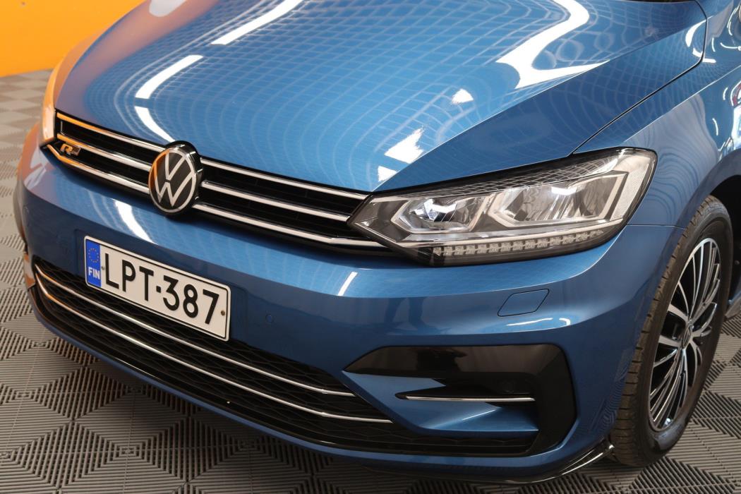 VOLKSWAGEN Touran 2021