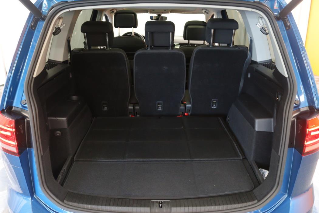 VOLKSWAGEN Touran 2021