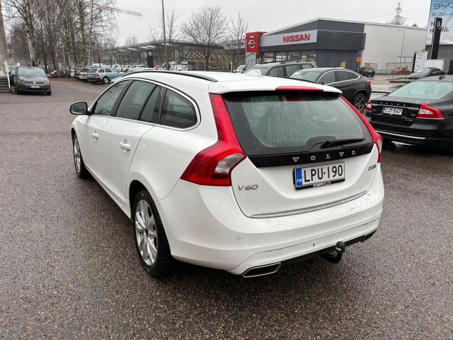 VOLVO V60 2018