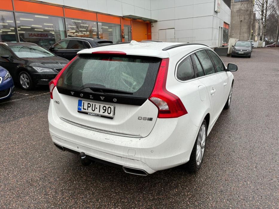 VOLVO V60 2018