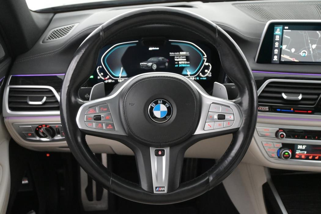 BMW 745 2021